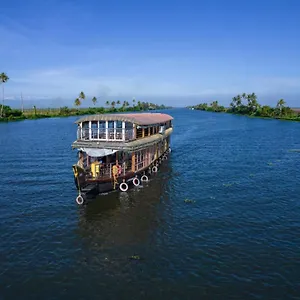 Kerala Nature Houseboat By Coco Floatel Hotel