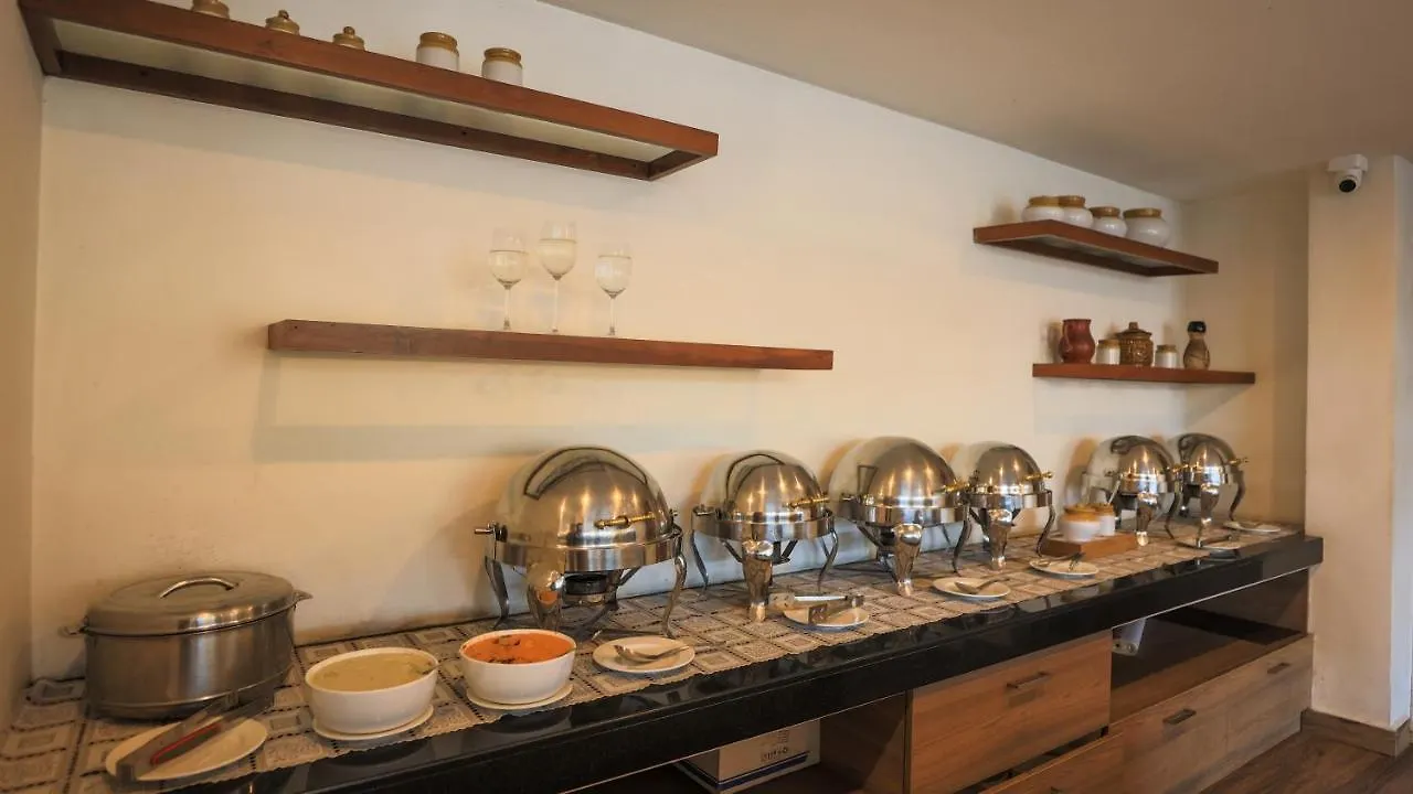 Shola Crown Resort - Munnar Chinnakanal