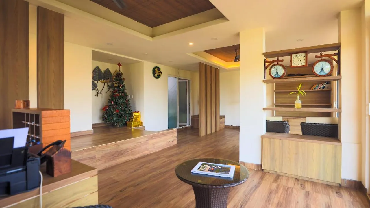 Shola Crown Resort - Munnar Chinnakanal India
